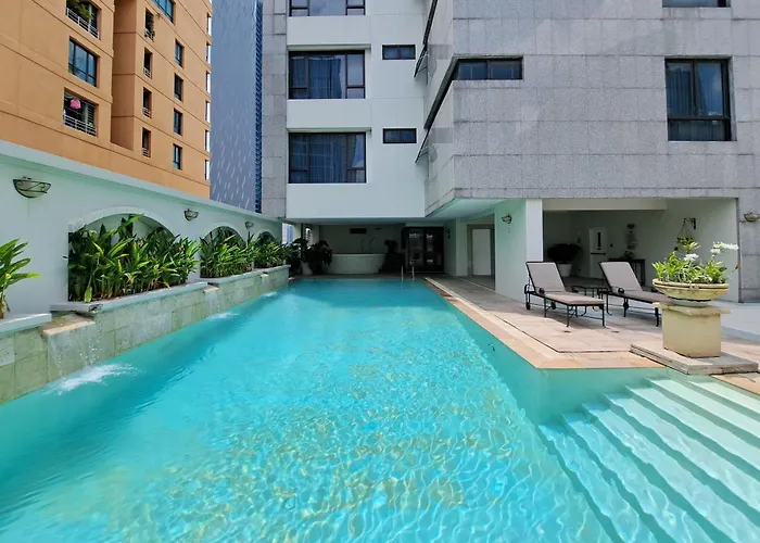 Cape House Langsuan Hotel